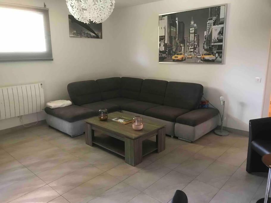 Tres Bel Appartement 3 Pieces + Jardin + Parking Дивон ле Бен Екстериор снимка